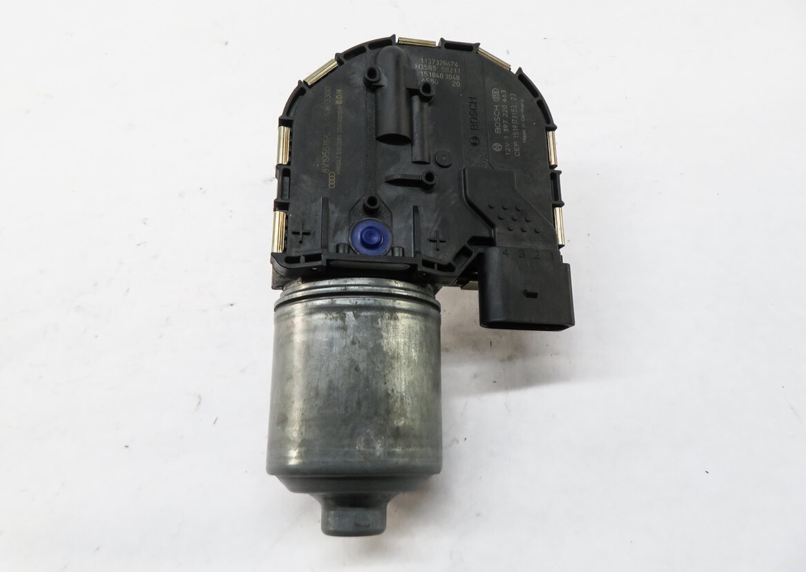 Thumbnail 2: 2015-2018 AUDI A3 S3 RS3 (8V) SEDAN / CONVERTIBLE - FRONT WINDSHIELD WIPER MOTOR