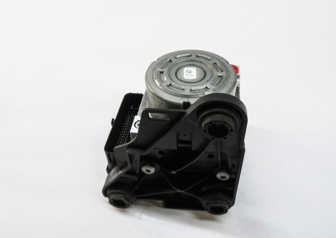 Thumbnail 3: 2015-2016 AUDI A3 (8V) ABS ANTI LOCK BRAKE PUMP w/ MODULE