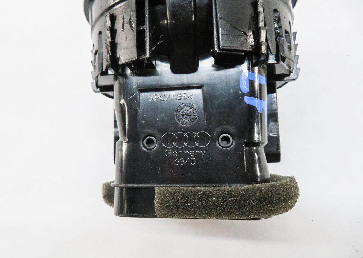 Thumbnail 5: 2016 AUDI A3 (8V) FRONT DASH HEATER A/C AIR VENT