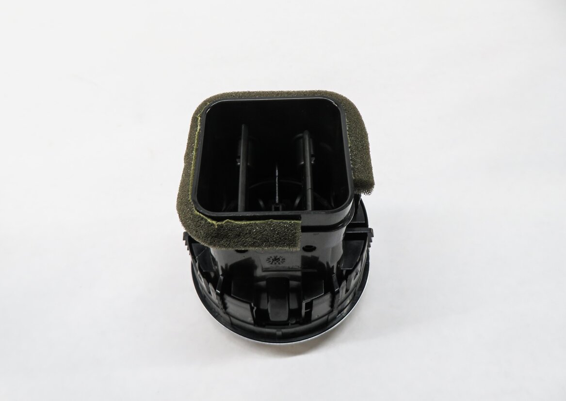 Thumbnail 4: 2016 AUDI A3 (8V) FRONT DASH HEATER A/C AIR VENT