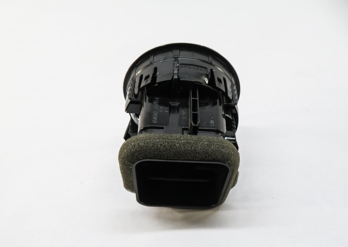 Thumbnail 3: 2016 AUDI A3 (8V) FRONT DASH HEATER A/C AIR VENT