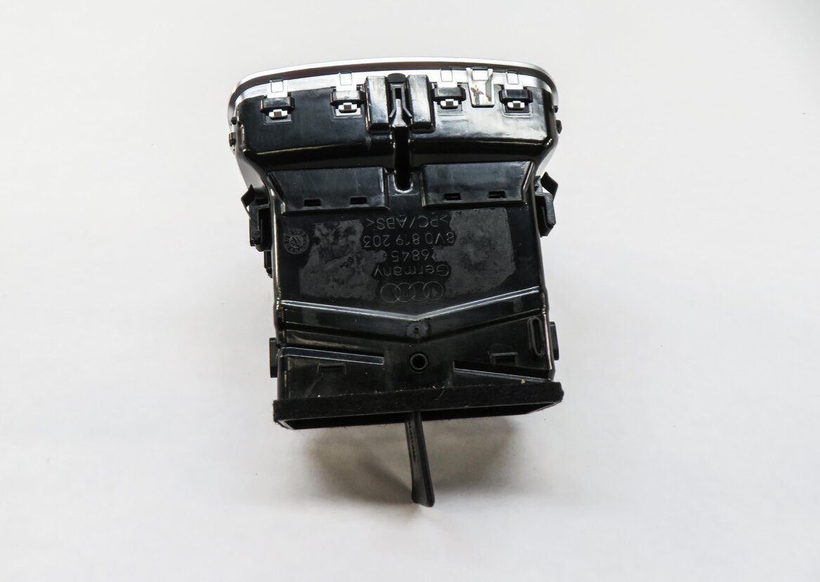 Thumbnail 3: 2016 AUDI A3 (8V) REAR CENTER CONSOLE HEATER A/C AIR VENT