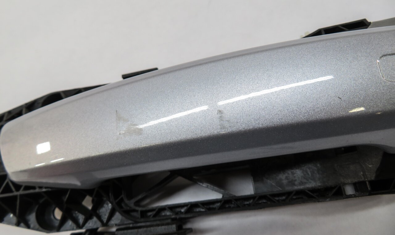 Thumbnail 5: 2015-2018 AUDI TT (MK3) LEFT FRONT DRIVER EXTERIOR DOOR HANDLE (FLORET SILVER)