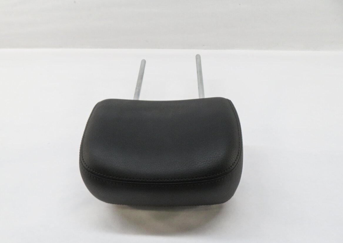 Thumbnail 3: 2016 AUDI A3 (8V) RIGHT FRONT PASSENGER SEAT HEADREST (BLACK FZ)