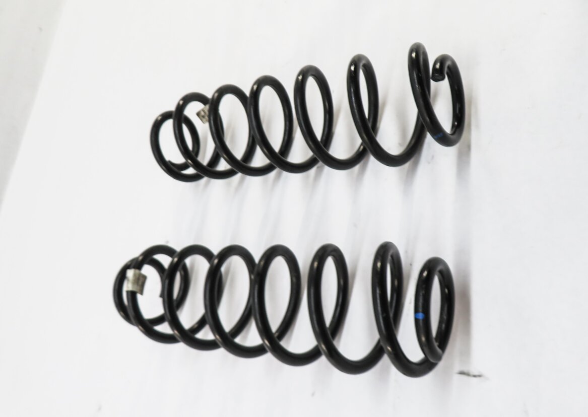 Thumbnail 3: 2015-2018 AUDI A3 S3 RS3 (8V) LEFT & RIGHT REAR SUSPENSION COIL SPRING SET