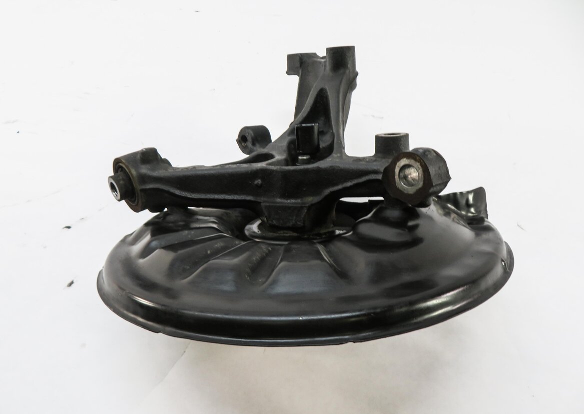 Thumbnail 3: 2015-2018 VW GOLF AUDI A3 (8V) 4 LINK RIGHT PASSENGER REAR SPINDLE KNUCKLE STUB