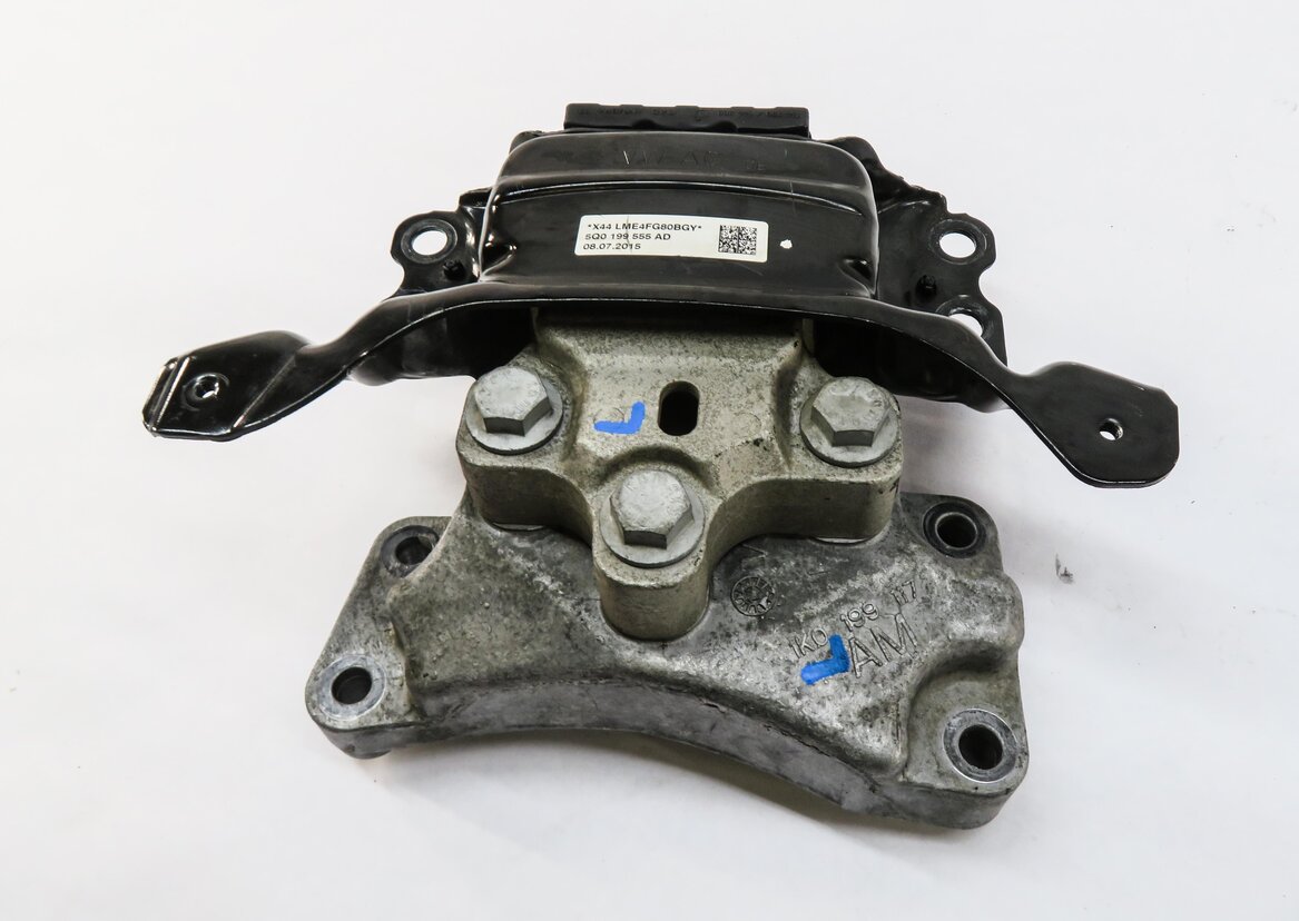 Thumbnail 2: 2016 AUDI A3 (8V) 1.8L CNSB TURBO ENGINE LEFT MOTOR MOUNT BRACKET