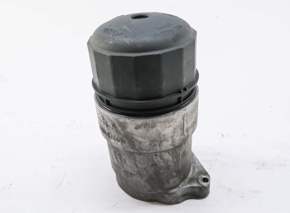 Thumbnail 2: 2012 RANGE ROVER SPORT (L320) 5.0L AJ133 V8 ENGINE OIL FILTER HOUSING