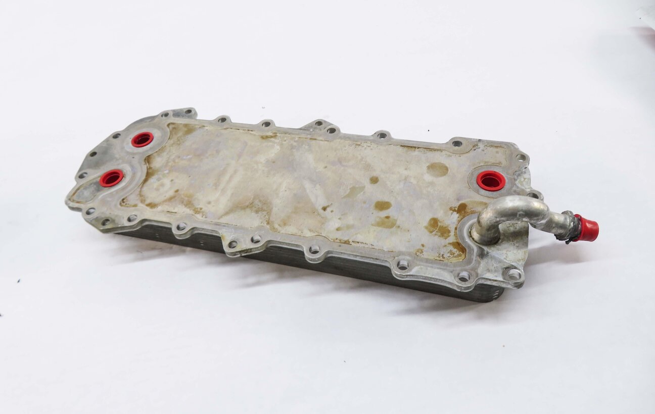 Thumbnail 2: 10-18 DISCOVERY LR4 - RANGE ROVER SPORT (L320 L322 L405 L494) ENGINE OIL COOLER