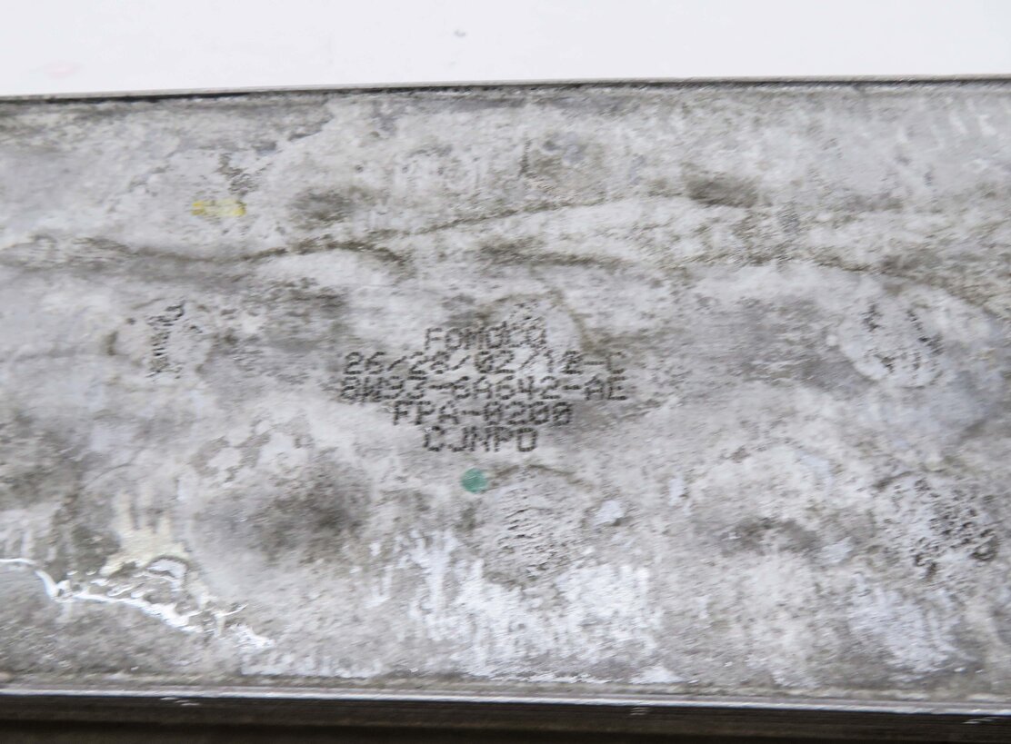 Thumbnail 4: 10-18 DISCOVERY LR4 - RANGE ROVER SPORT (L320 L322 L405 L494) ENGINE OIL COOLER