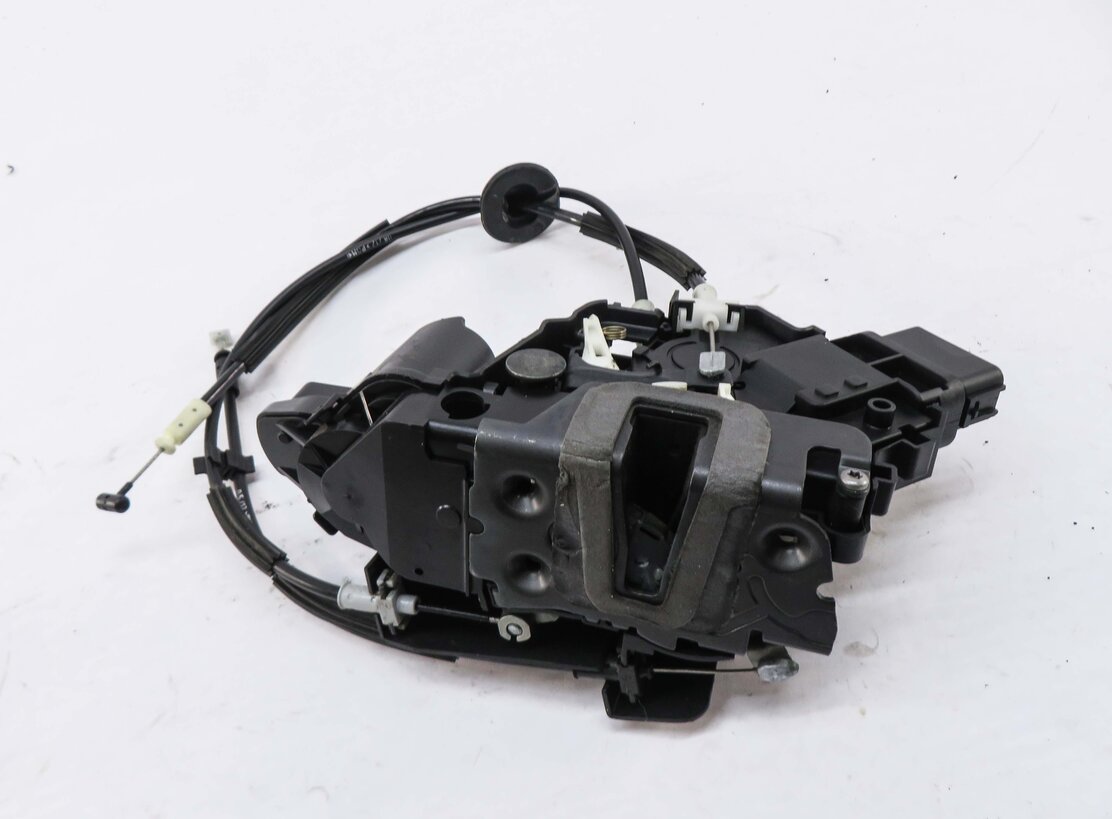 Thumbnail 3: 2010-2019 EVOQUE LR4 / RANGE ROVER SPORT (L320) LEFT FRONT PASSIVE DOOR LATCH