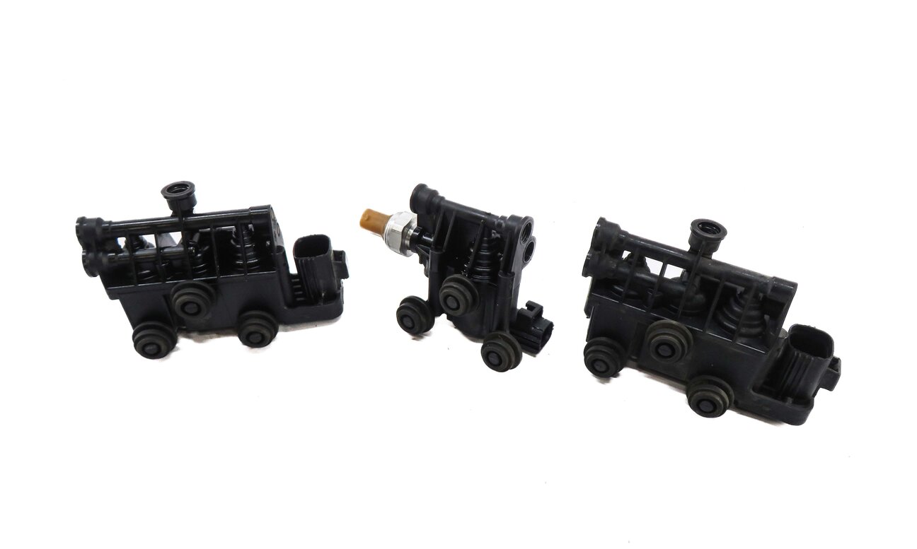 2012 RANGE ROVER SPORT (L320) AIR SUSPENSION VALVE BLOCK SET