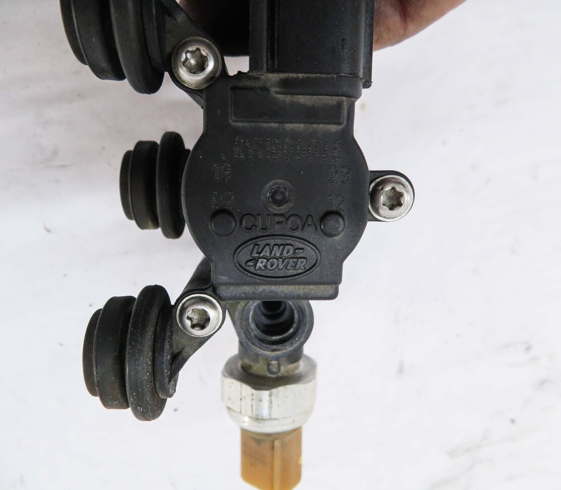 Thumbnail 7: 2012 RANGE ROVER SPORT (L320) AIR SUSPENSION VALVE BLOCK SET