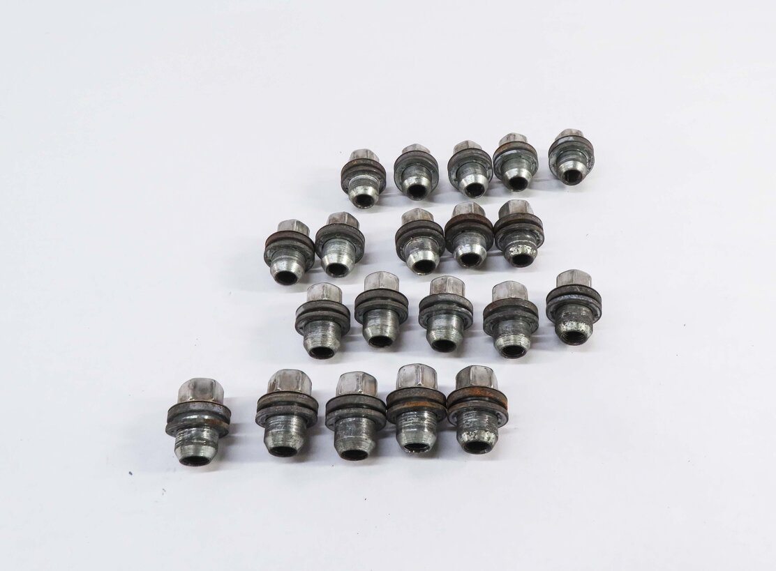 Thumbnail 2: 2005-2018 LR3 LR4 DISCOVERY RANGE ROVER SPORT WHEEL TIRE RIM LUG NUT SET (20)