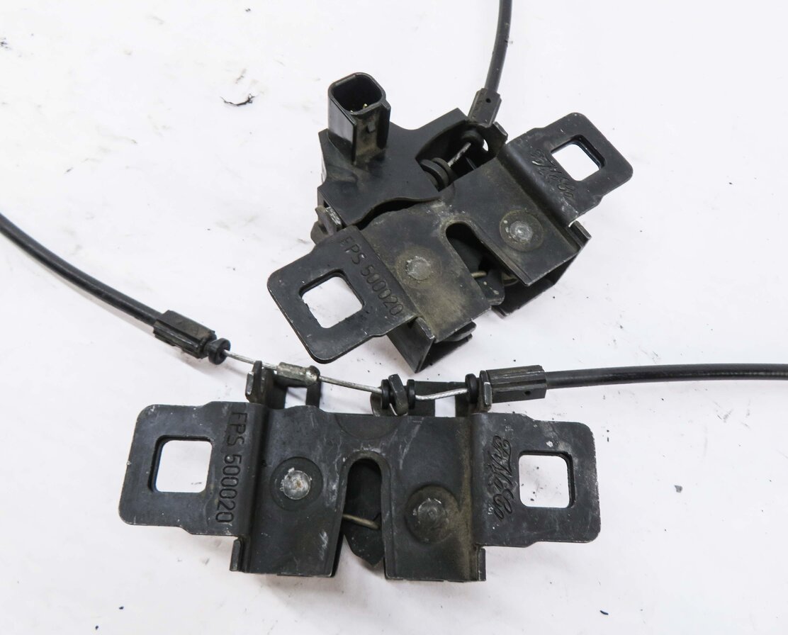 Thumbnail 4: 2012 RANGE ROVER SPORT (L320) FRONT LEFT & RIGHT LOWER HOOD LOCK LATCH SET