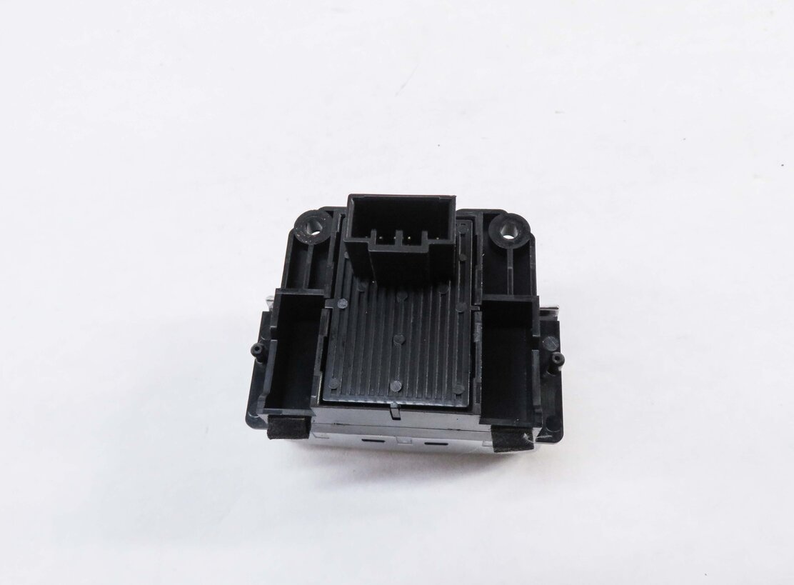 Thumbnail 5: 2012 RANGE ROVER SPORT (L320) EMERGENCY PARKING BRAKE SWITCH BUTTON