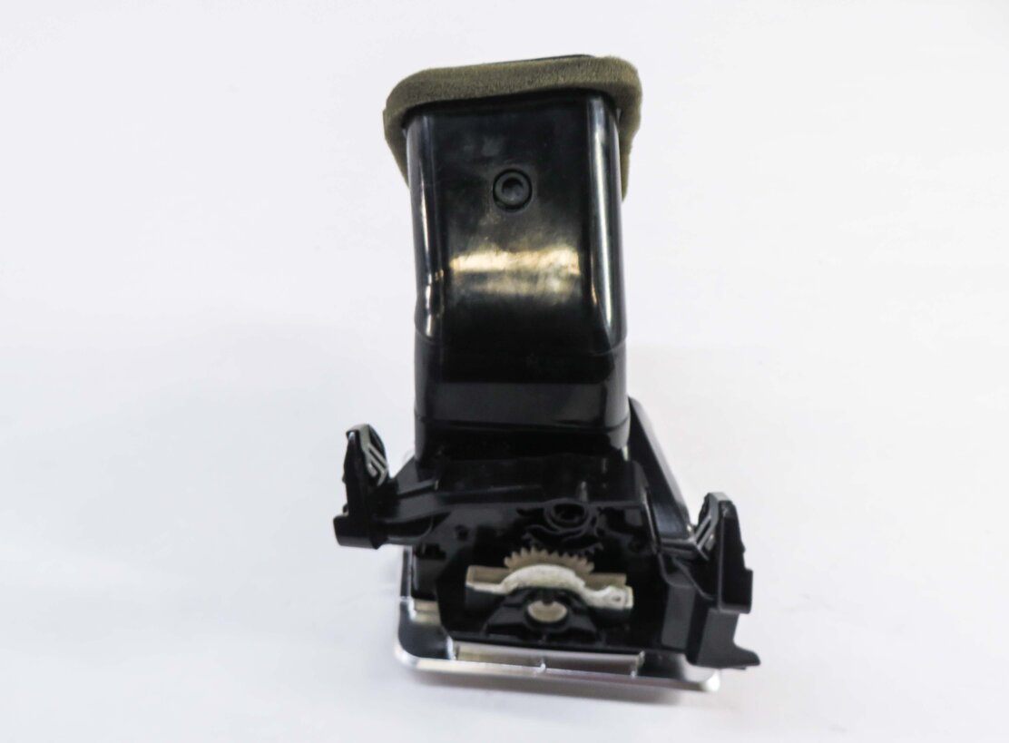 Thumbnail 4: 2012 RANGE ROVER SPORT (L320) RIGHT FRONT OUTER DASH HEATER A/C AIR VENT