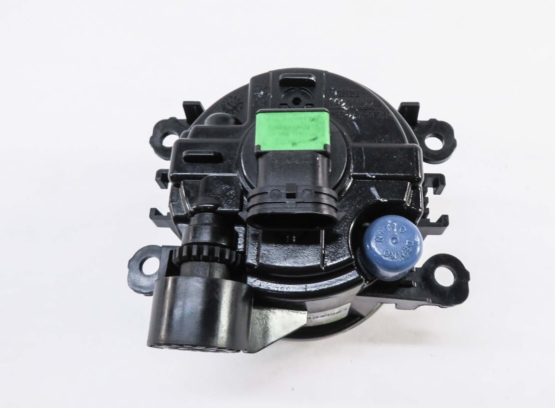 Thumbnail 3: 2008-2013 LR2 LR4 - RANGE ROVER SPORT (L320 L322) RIGHT PASSENGER FOGLIGHT LAMP