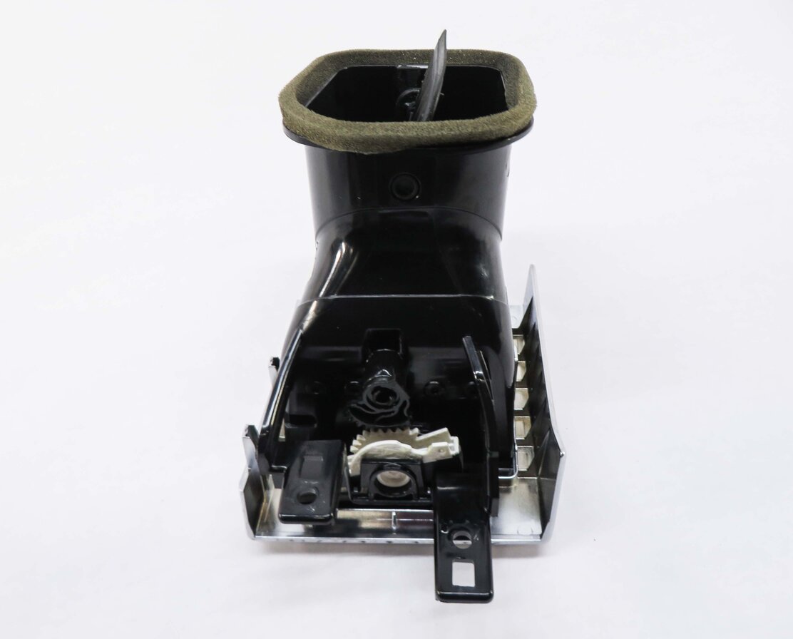 Thumbnail 4: 2012 RANGE ROVER SPORT (L320) LEFT FRONT CENTER DASH HEATER A/C AIR VENT