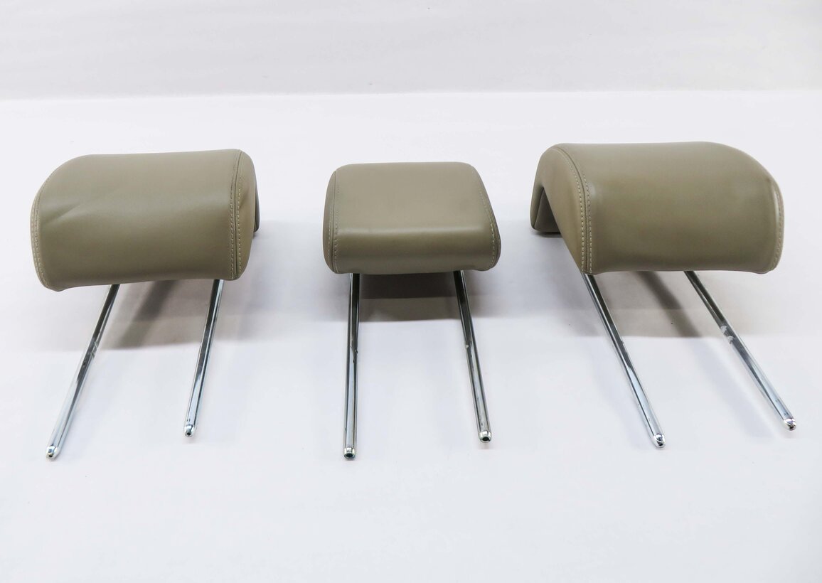 Thumbnail 2: 2012 RANGE ROVER SPORT (L320) REAR SECOND ROW SEAT HEADREST SET (ALMOND BEIGE)