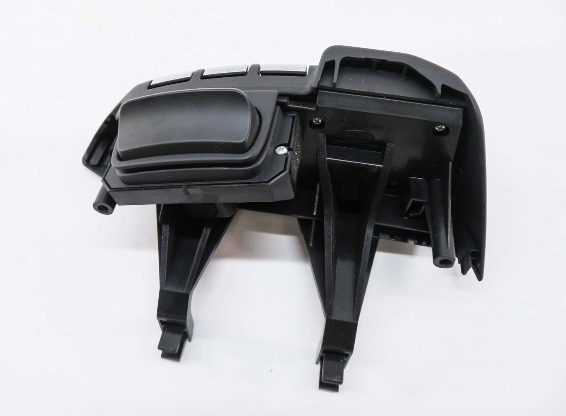 Thumbnail 6: 2012 RANGE ROVER SPORT (L320) HEATED STEERING WHEEL SWITCH BUTTON SET