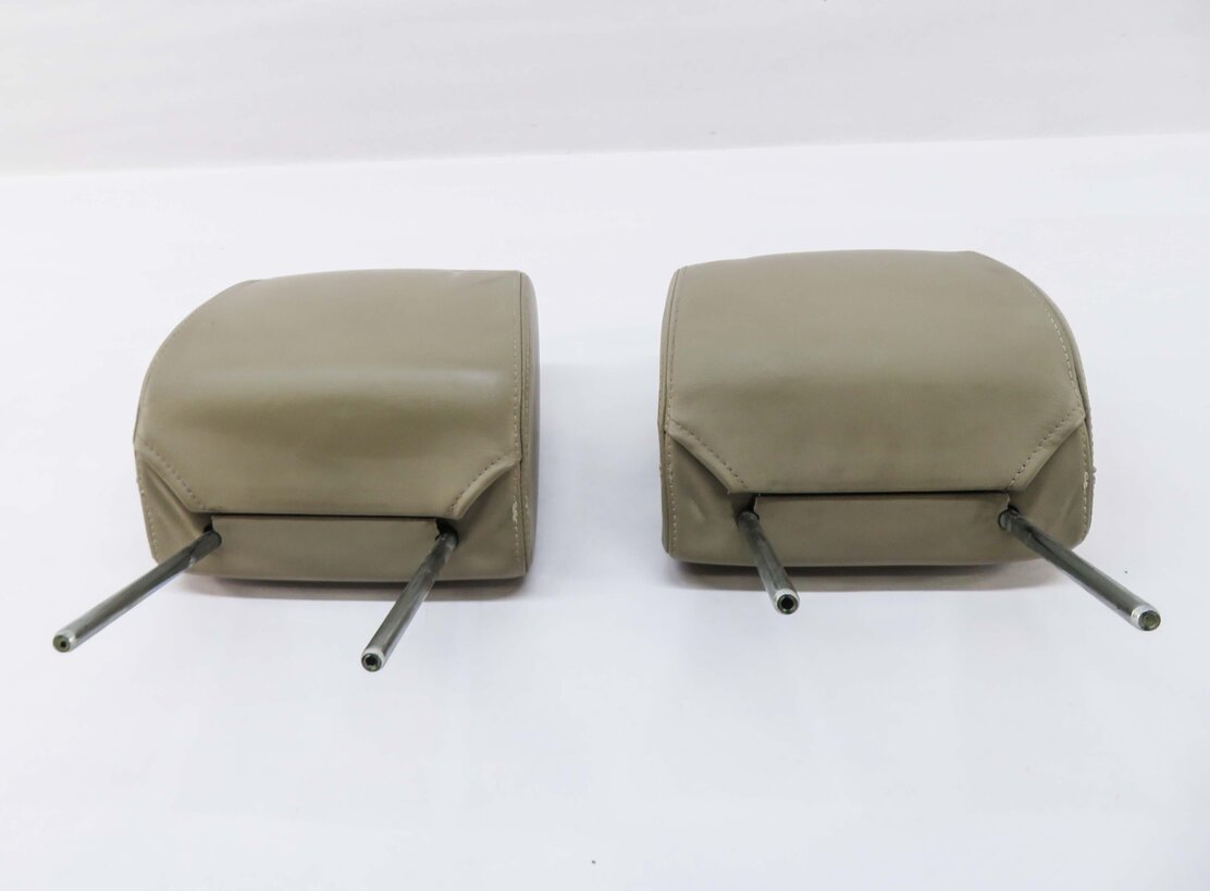 Thumbnail 2: 2012 RANGE ROVER SPORT (L320) FRONT SEAT HEADREST SET (ALMOND BEIGE LEATHER)