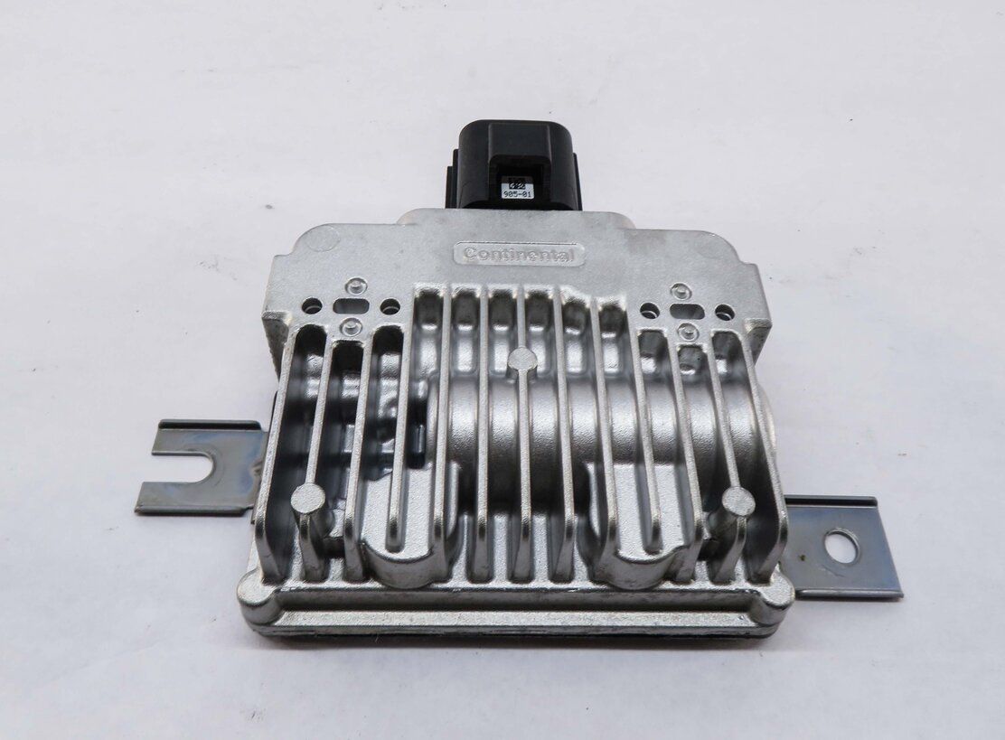 Thumbnail 2: 2010-2015 LR2 LR4 EVOQUE RANGE ROVER SPORT (L320 L538) FUEL PUMP CONTROL MODULE