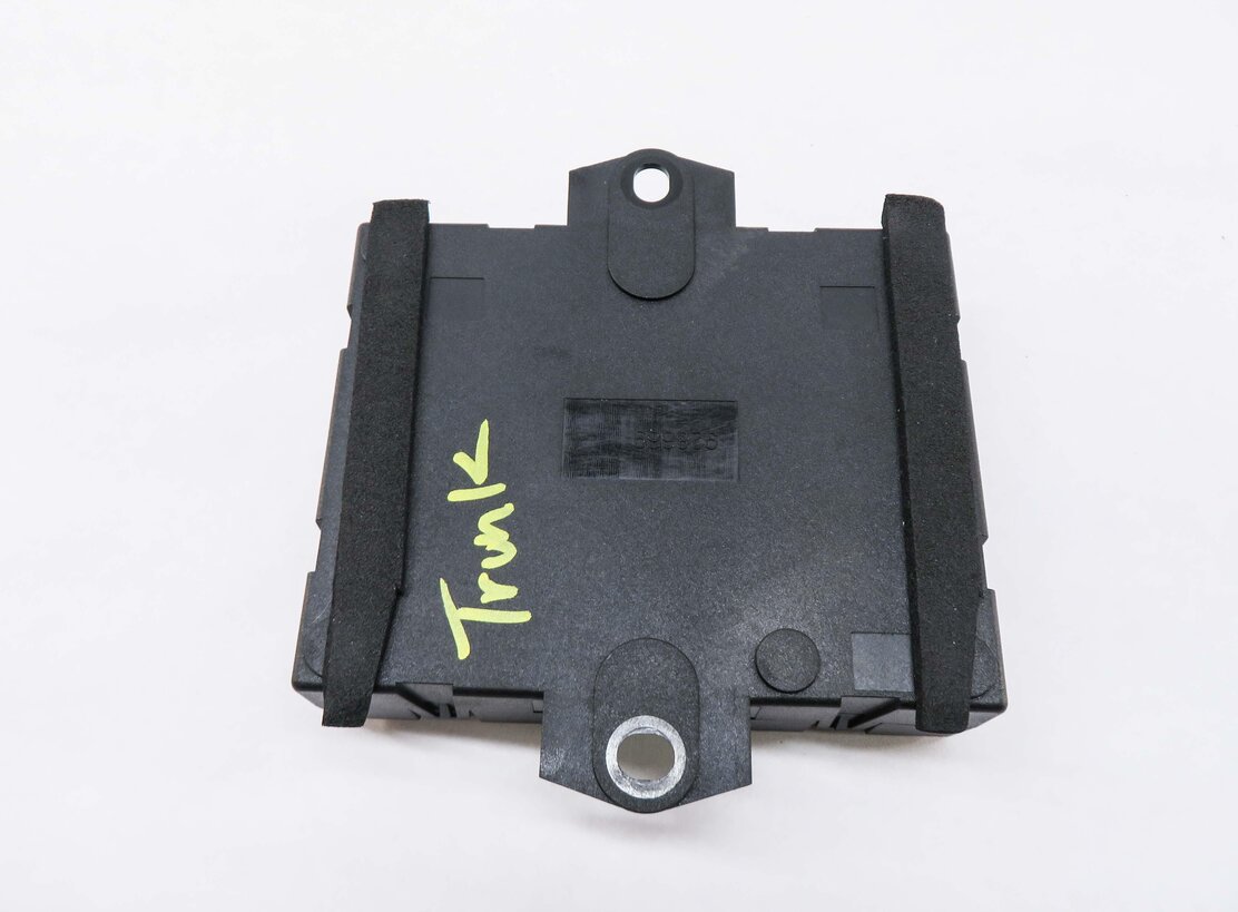 Thumbnail 3: 2012 RANGE ROVER SPORT (L320) REAR TRUNK LIFT LIFTGATE CONTROL MODULE