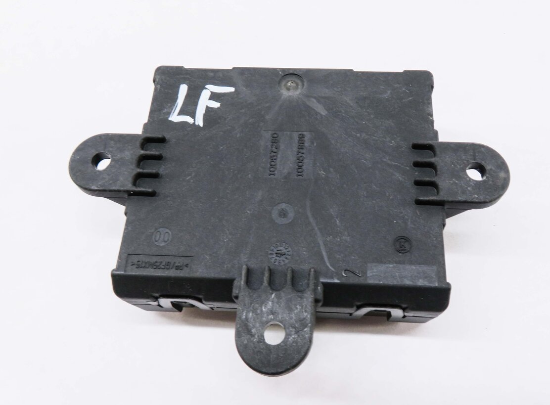 Thumbnail 3: 2010-2013 RANGE ROVER SPORT (L320) LEFT FRONT DRIVER DOOR CONTROL MODULE