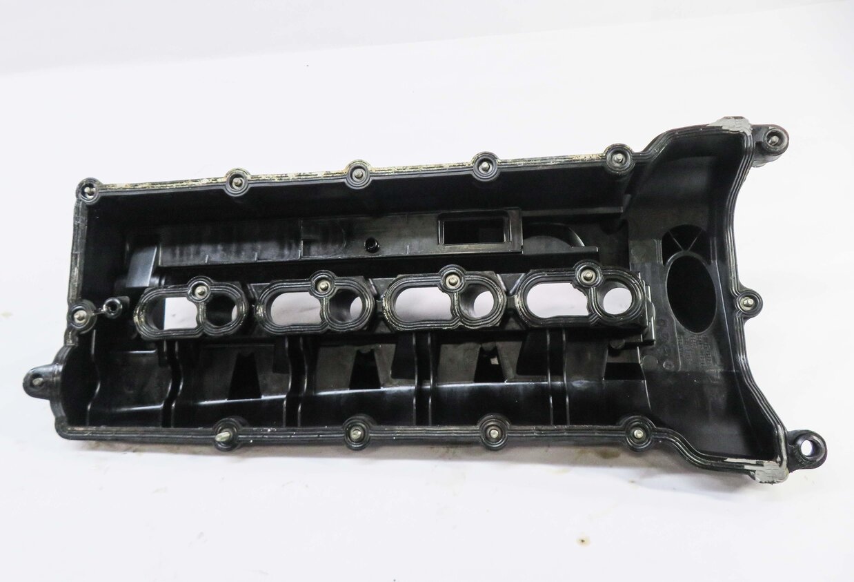 Thumbnail 4: 2010-2018 RANGE ROVER SPORT (L320 L322 L494 L405) 5.0L V8 LEFT VALVE COVER