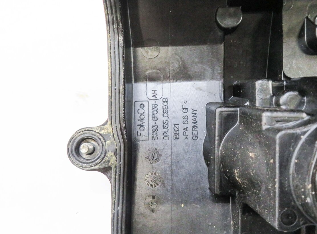Thumbnail 5: 2010-2018 RANGE ROVER SPORT (L320 L322 L494 L405) 5.0L V8 RIGHT VALVE COVER