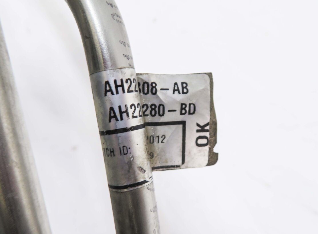 Thumbnail 5: 2012 RANGE ROVER SPORT (L320) 5.0L AJ133 V8 ENGINE FUEL FEED VAPOR LINE
