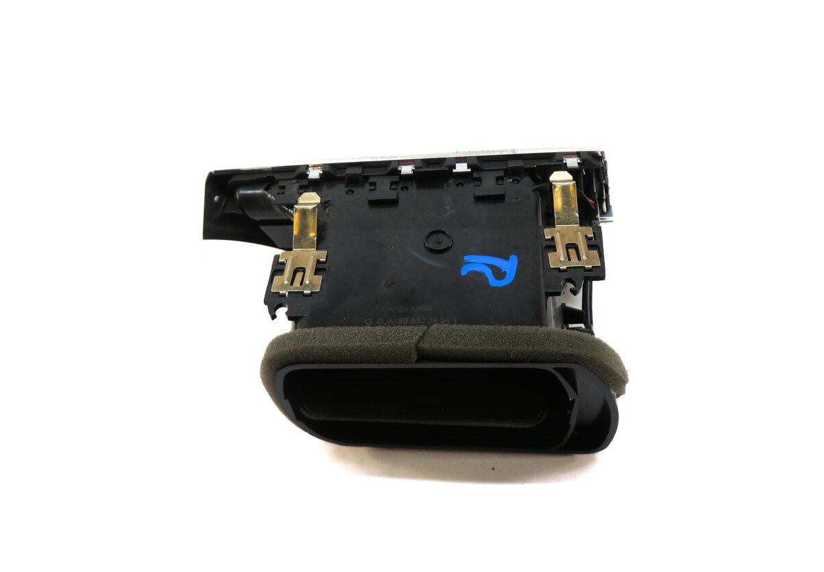 Thumbnail 3: 2013 MERCEDES ML350 (W166) RIGHT FRONT PASSENGER DASH HEATER A/C AIR VENT