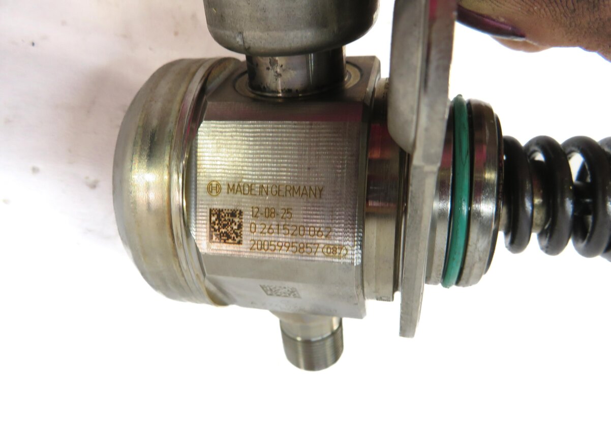 Thumbnail 7: 2012-2018 MERCEDES C350 E350 GLE350 GLK350 ML350 R350 - HIGH PRESSURE FUEL PUMP