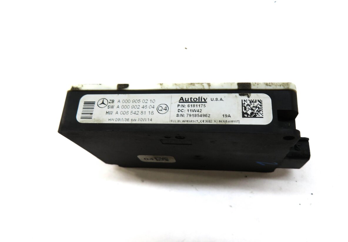 Thumbnail 4: 2012 MERCEDES E350 (W212) BLIND SPOT RADAR SENSOR MODULE