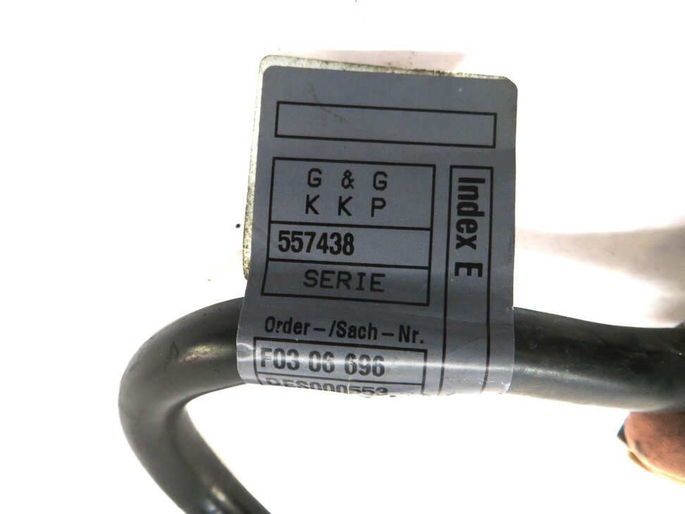 Thumbnail 5: 2012 MERCEDES E350 (W212) POSITIVE BATTERY CABLE