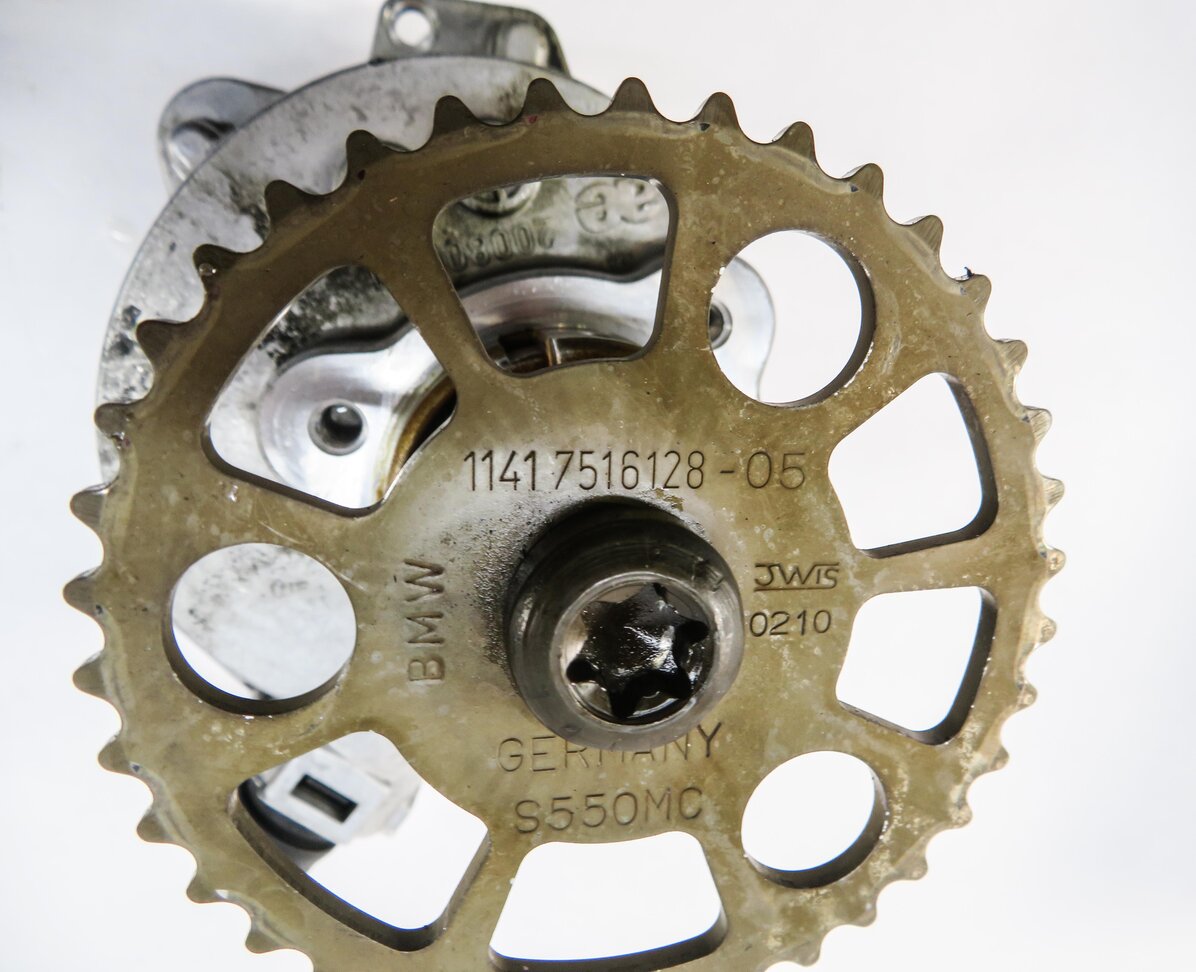 Thumbnail 7: 10-12 BMW 135i 335i 535i 640i X3 X5 X6 (E87 E90 E70) 3.0L N55 BRAKE VACUUM PUMP