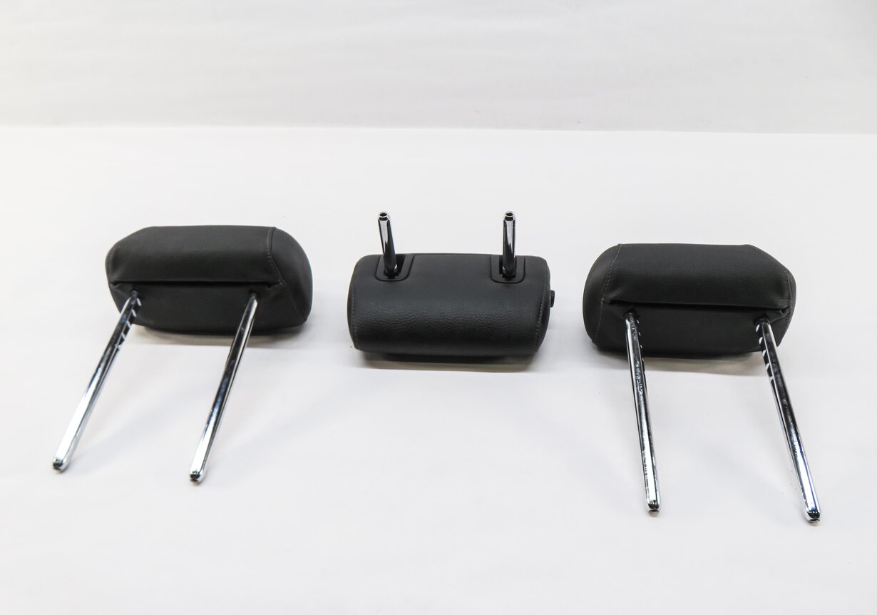 Thumbnail 5: 2011 BMW 335i (E90) REAR SEAT HEADREST SET-3 (BLACK DAKOTA LEATHER LCSW)