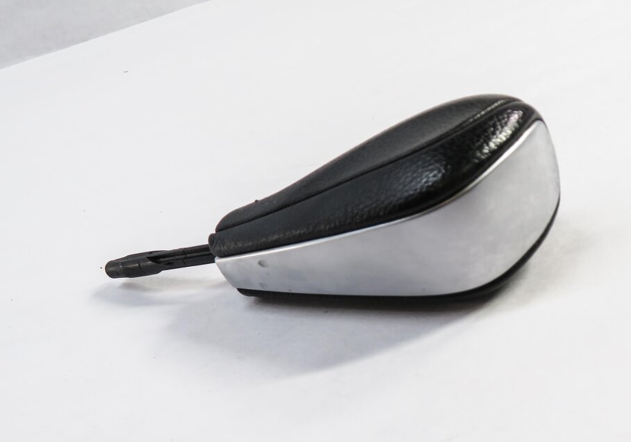 Thumbnail 2: 2011 BMW 335i (E90) A/T TRANSMISSION GEAR SHIFTER HANDLE SHIFT KNOB HANDLE
