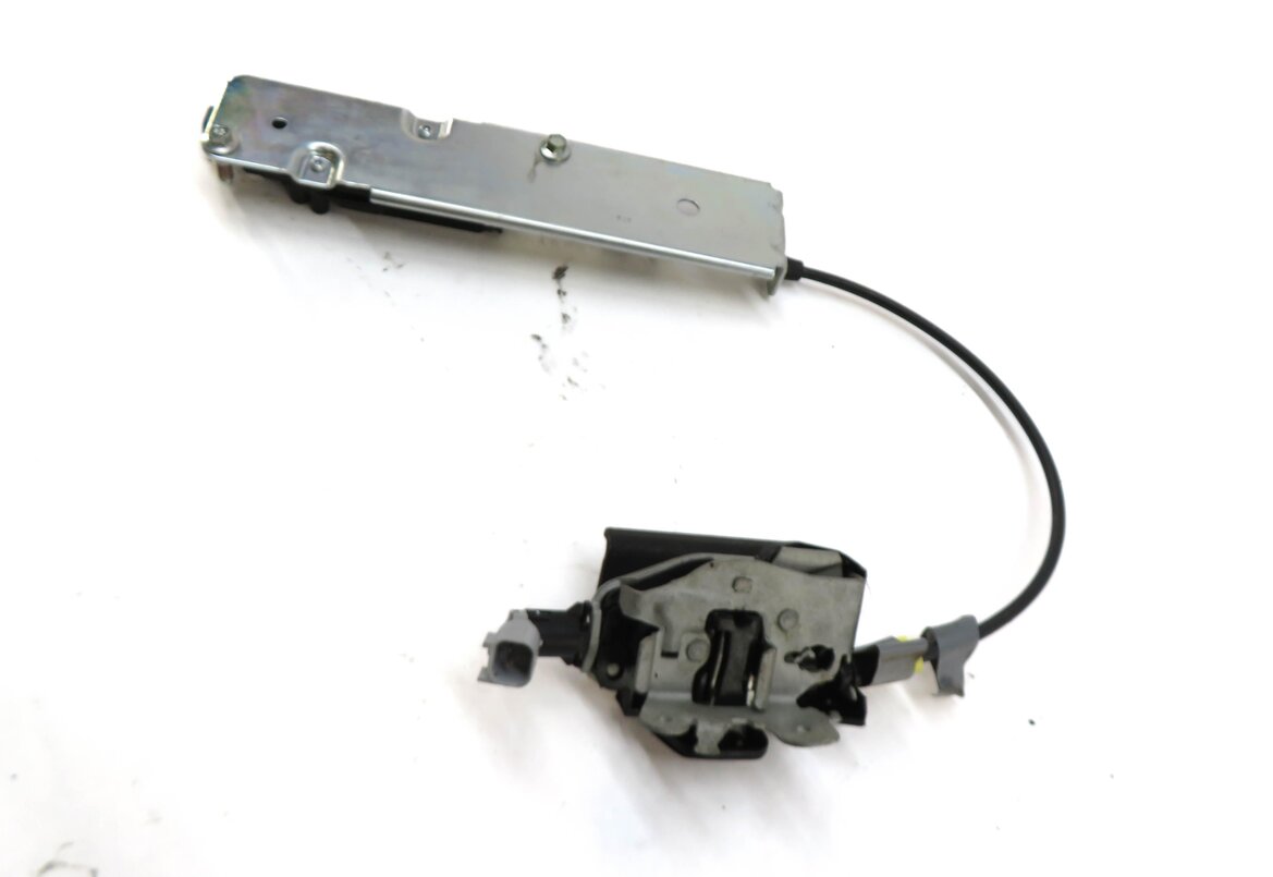 Thumbnail 2: 2008 LAND ROVER LR3 REAR TRUNK LOCK LATCH ACTUATOR w/ SERVO MOTOR