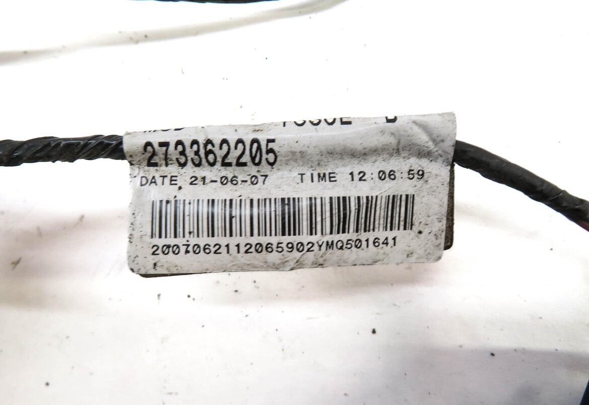 Thumbnail 5: 2008 LAND ROVER LR3 REAR PDC PARK DISTANCE SENSOR SET w/ HARNESS (BLACK)