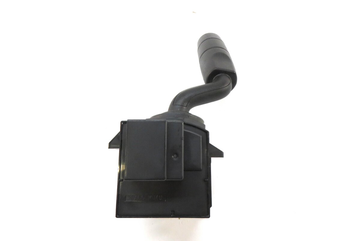 Thumbnail 9: 2008 LAND ROVER LR3 LEFT REAR 3rd THIRD ROW SEAT SEATBELT BUCKLE RECEIVER