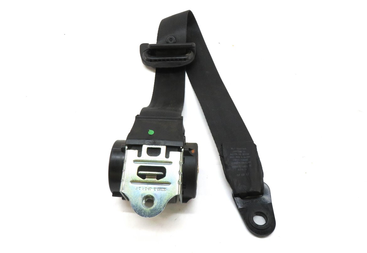 Thumbnail 3: 2008 LAND ROVER LR3 LEFT REAR 2nd SECOND ROW SEAT SEATBELT RETRACTOR (BLACK)
