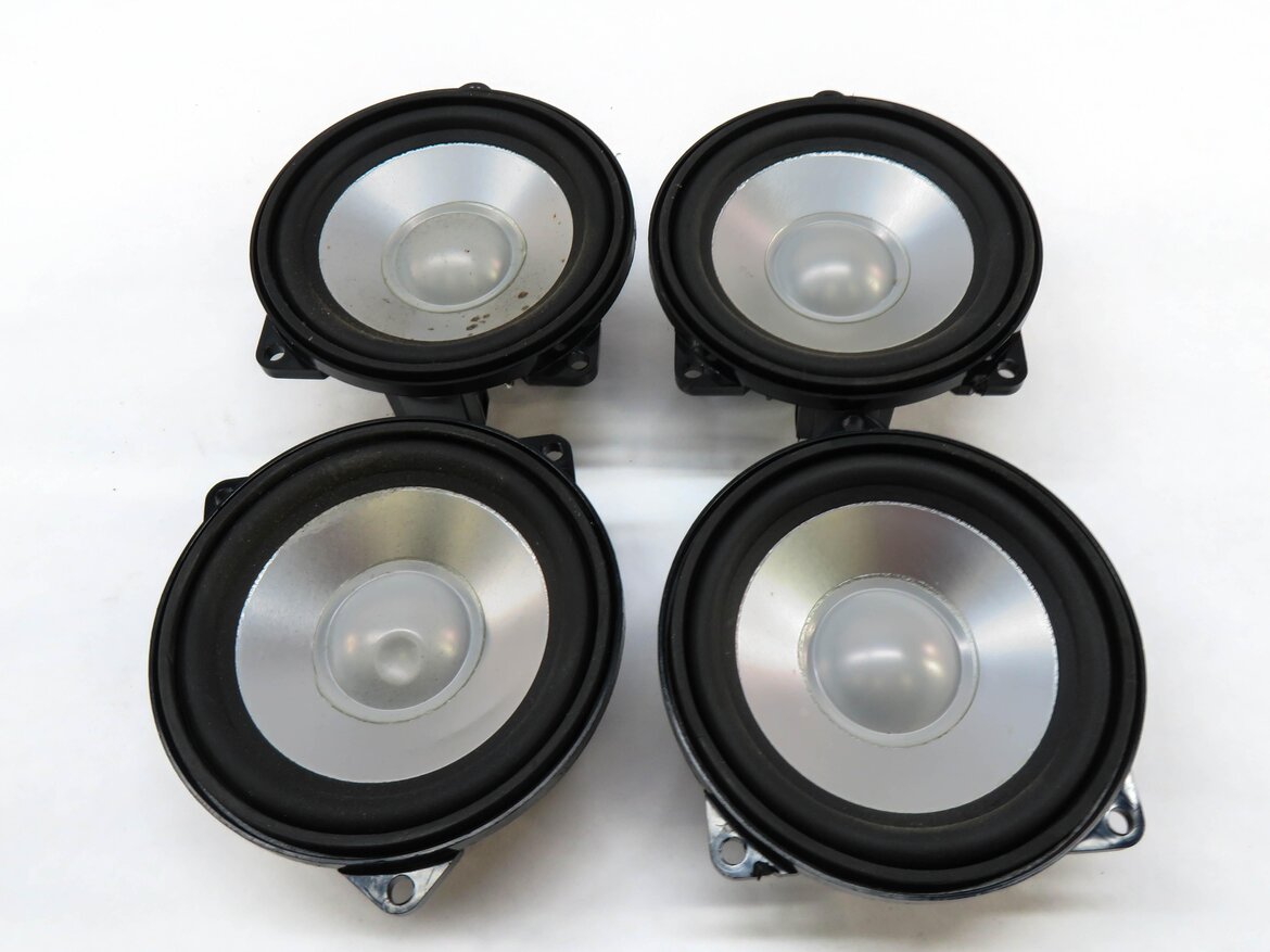 Thumbnail 13: 2008 LAND ROVER LR3 RADIO STEREO LOGIC-7 AUDIO SUB SUBWOOFER TWEETER SPEAKER SET