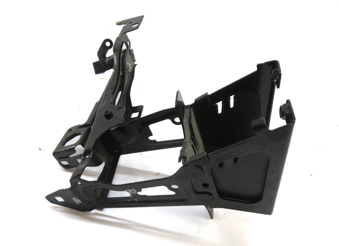 Thumbnail 5: 2016 BMW M235i (F22) 3.0L TURBO N55 FRONT LEFT DRIVER HEADLIGHT MOUNT BRACKET