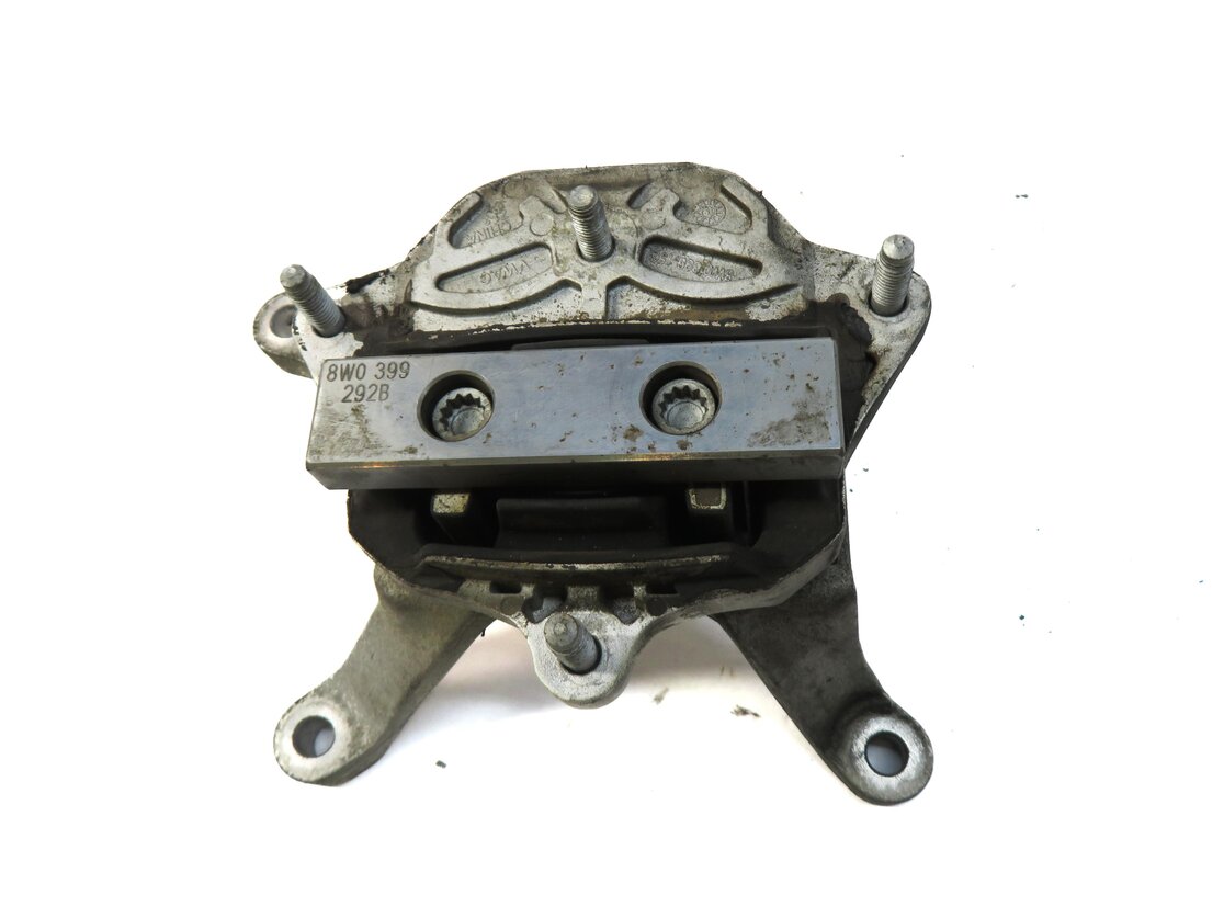 2017 AUDI A4 (B9 8W) 2.0L TURBO ENGINE TRANSMISSION MOUNT BRACKET