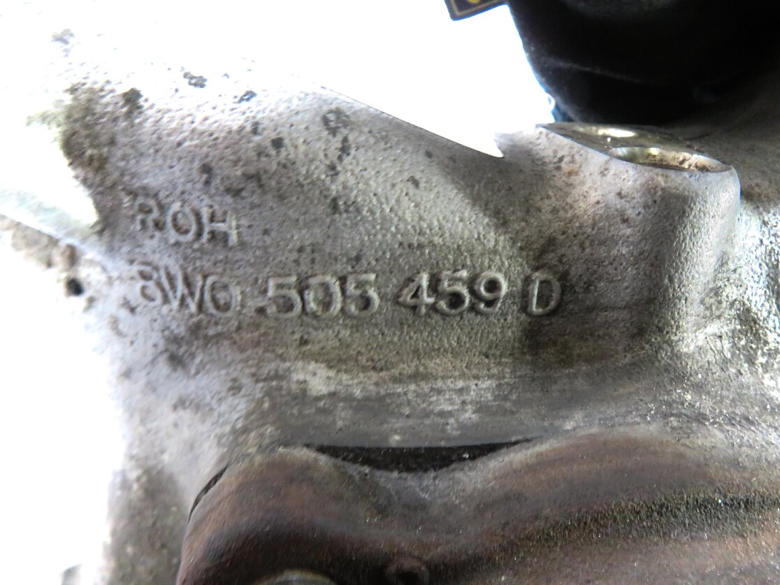 Thumbnail 5: 2017-2019 AUDI A4 A5 ALLROAD S5 (B9 8W 8W6) LEFT DRIVER REAR SPINDLE KNUCKLE HUB