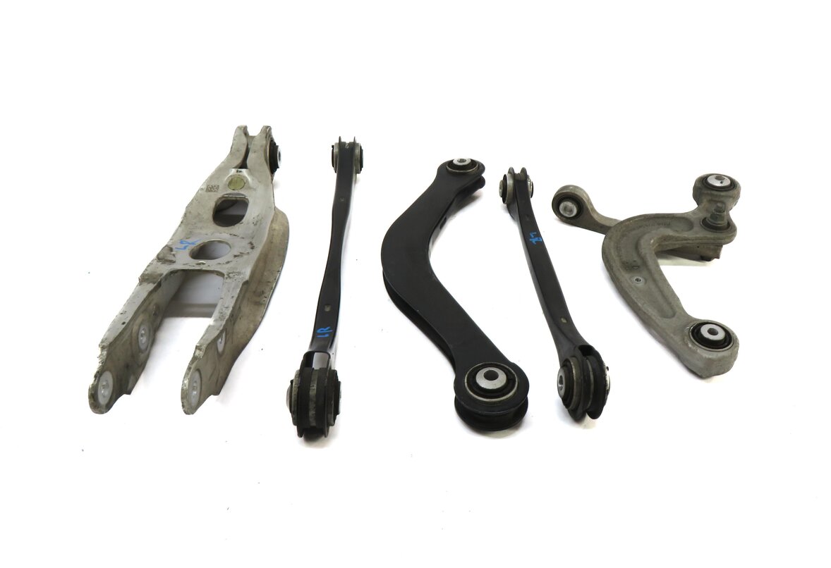 Thumbnail 2: 2017-2019 AUDI A4 ALLROAD (B9 8W) LEFT DRIVER REAR CONTROL ARM SET