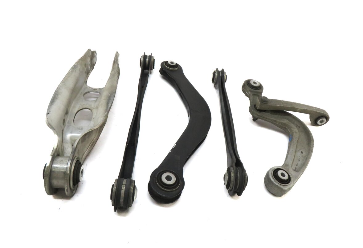 Thumbnail 3: 2017-2019 AUDI A4 ALLROAD (B9 8W) LEFT DRIVER REAR CONTROL ARM SET