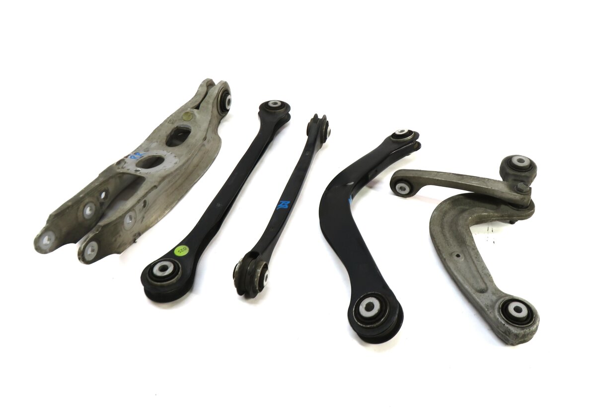 2017-2019 AUDI A4 ALLROAD (B9 8W) RIGHT PASSENGER REAR CONTROL ARM SET